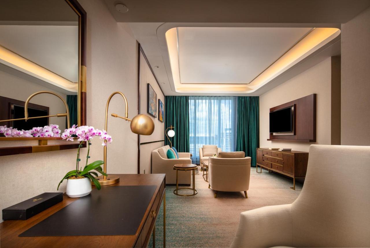 Blossom 4* Houston