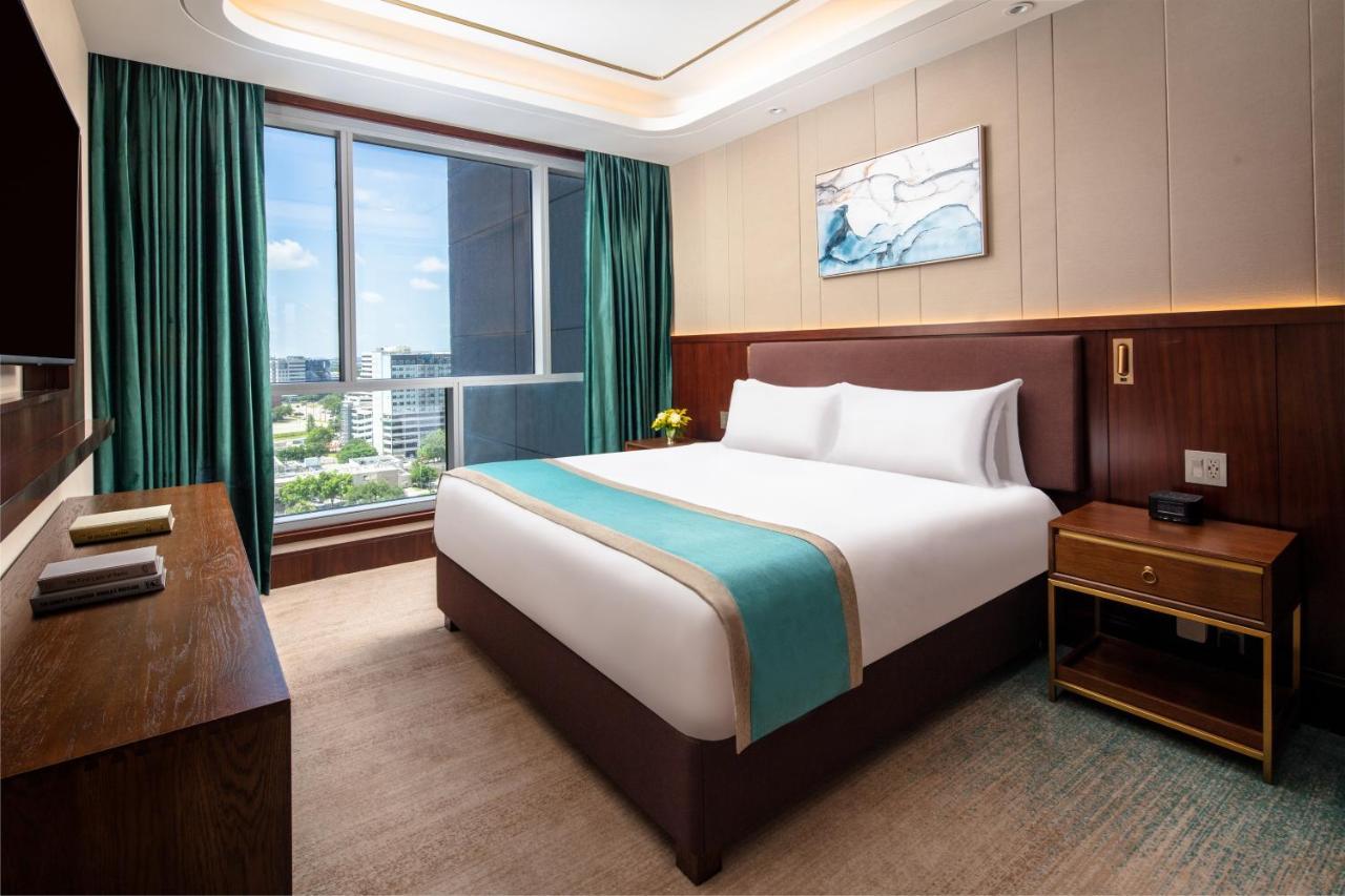 Blossom Hotel Houston
