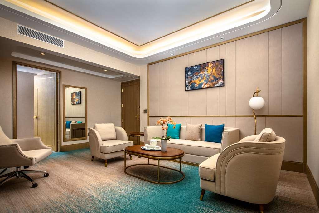 Blossom Hotel Houston