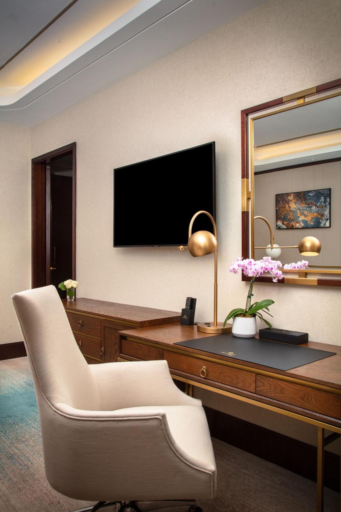 Blossom 4* Houston