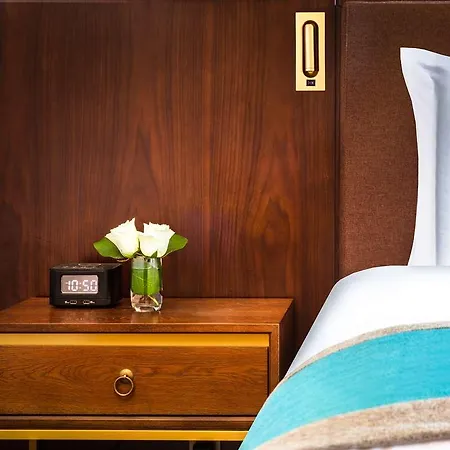 Blossom Hotel Houston 